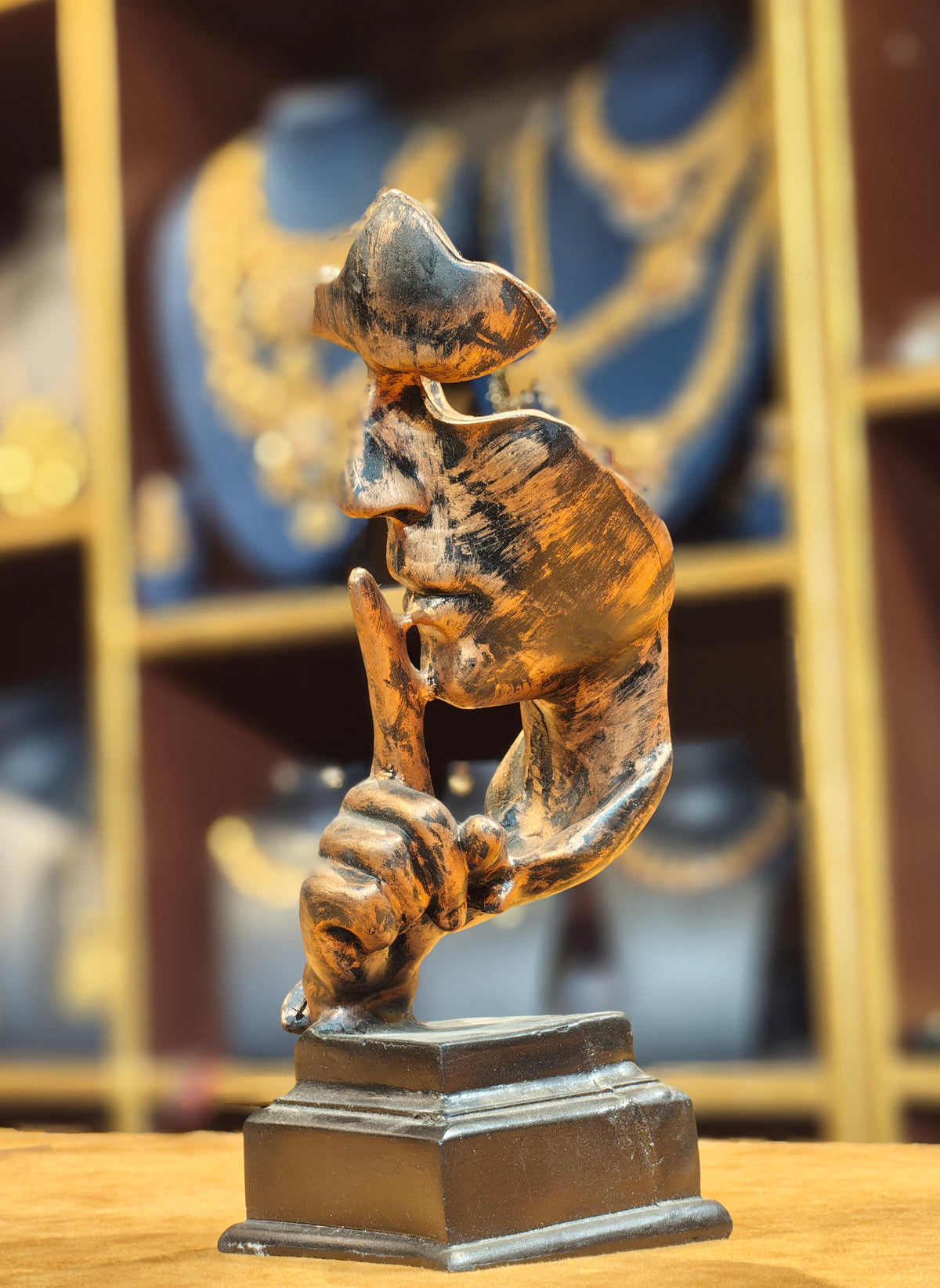 Modern Silence Is Golden Statue – Abstract Face with Finger on Lips Thinker Sculpture