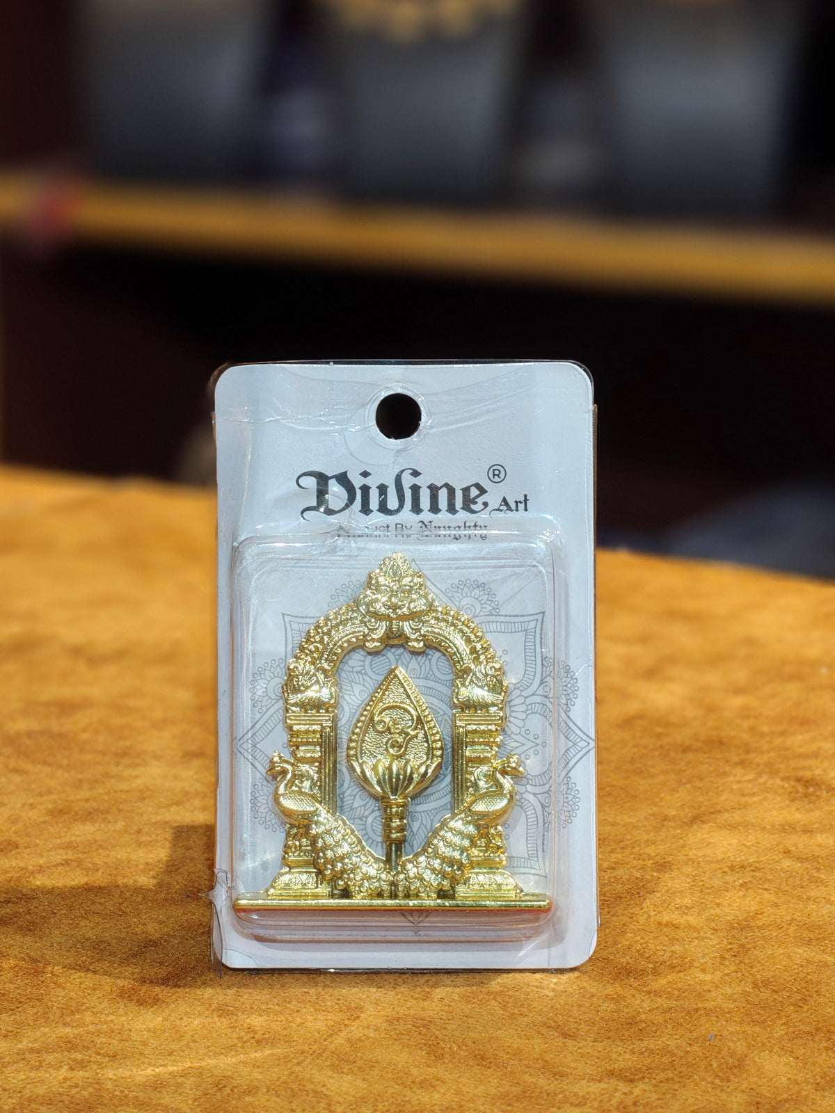 Divine Art Golden Murugan Vel with Twin Peacocks & Prabhavali Arch – Car Dashboard & Pooja Mandir Idol