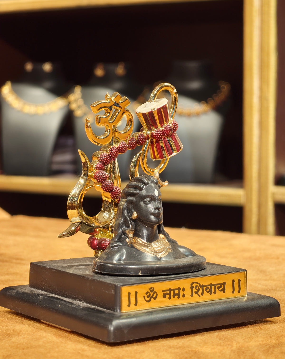 Adiyogi Shiva Bust Idol with Golden Trishul & Damru – Car Dashboard & Mandir Figurine