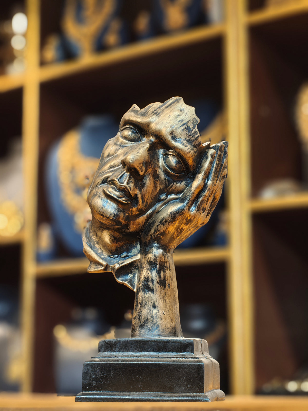 Modern Abstract Thinker Statue – Head Resting on Hand Contemplation Sculpture