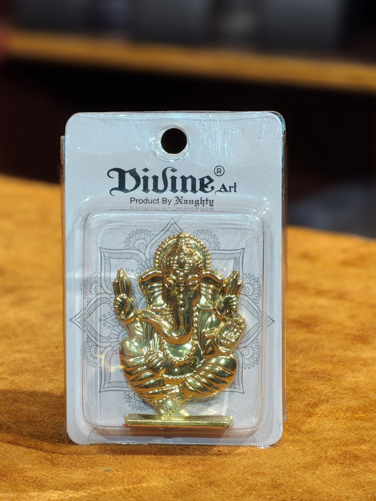 Divine Art Gold-Plated Sitting Ganesha Idol – Compact Car Dashboard & Mandir Vinayagar Statue